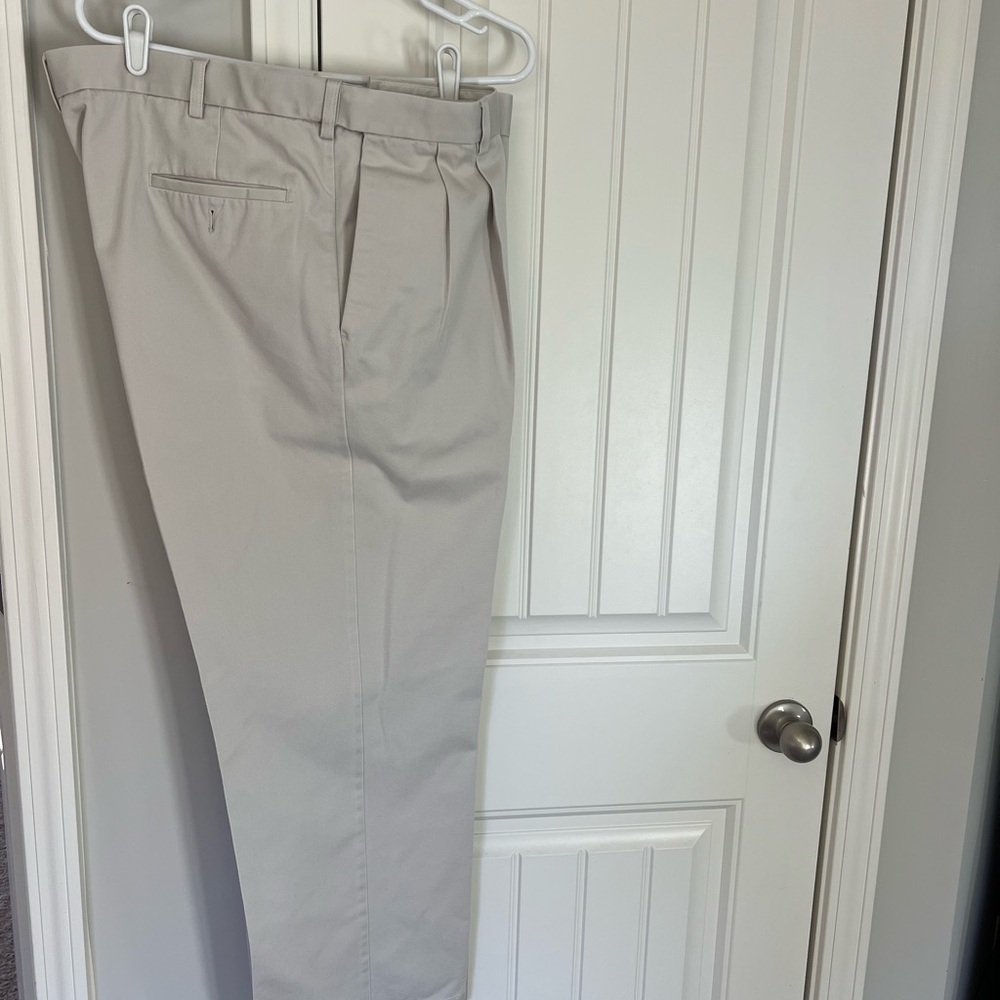 New without tags Hagger select no-iron cotton pants size 42 x 30